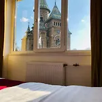 Joy Victoriei 7g-9